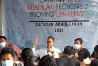 Walhi Lampung menggelar Diskusi Catatan Akhir Tahun 2021 dengan tema Catatan Kritis Keadilan Ekologis di Provinsi Lampung di RPP Cafe, Sumur Batu, Rabu (19/1). Foto: Netizenku.com