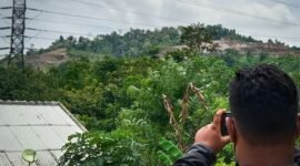 Lokasi pertambangan batu yang menggunakan bahan peledak di Desa Kaliasin, Kecamatan Tanjung Bintang, Lampung Selatan, Rabu (19/1). Foto: Netizenku.com