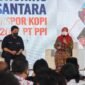 Menteri BUMN Erick Thohir didampingi Wali Kota Bandarlampung Eva Dwiana dalam acara Kick Off PMO Kopi Nusantara di Bandarlampung, Minggu (30/1). Foto: Netizenku.com