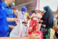 Pemkot Bandarlampung menggelar operasi pasar murah minyak goreng dan sembako di Kecamatan Bumi Waras, Senin (14/2). Foto: Netizenku.com 