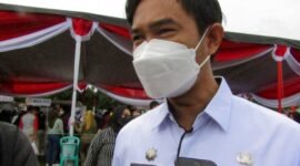 Juru Bicara Satgas Percepatan Penanganan Covid-19 Bandarlampung, Ahmad Nurizki, di Lapangan Sawah Brebes, Tanjungkarang Timur, Rabu (2/2). Foto: Netizenku.com