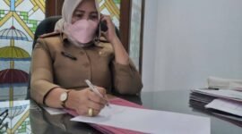 Kepala BKD Bandarlampung, Herliwaty, saat ditemui di ruang kerjanya, Senin (7/3). Foto: Netizenku.com