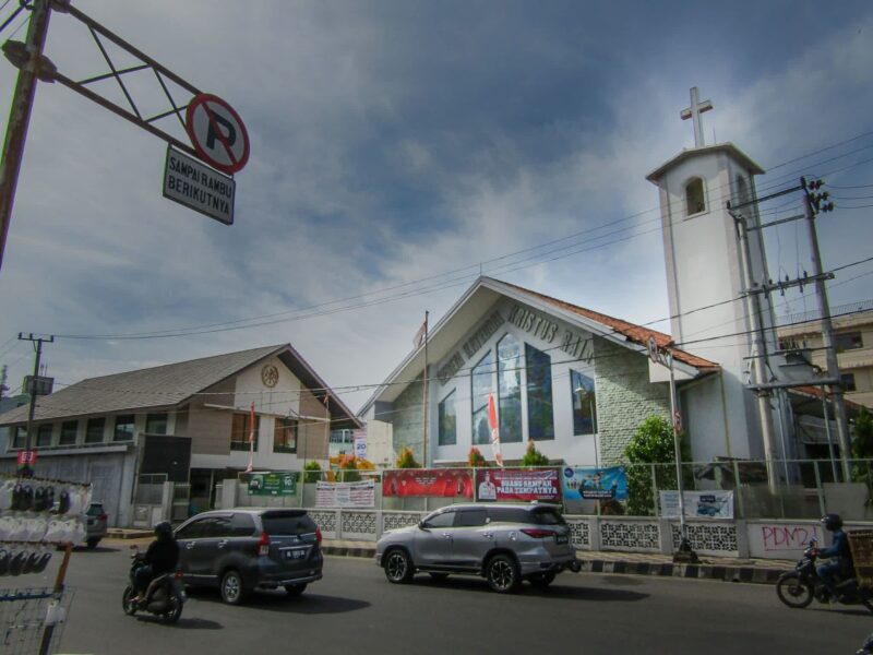 Gereja Katedral Kristus Raja di Jalan Kota Raja, Gunung Sari, Tanjungkarang Pusat, Kota Bandarlampung, Selasa (22/3). Foto: Netizenku.com 
