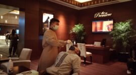 Salah satu pengunjung Bioskop XXI di Lantai 3 Mal Kartini, Tanjungkarang Pusat, mengikuti rapid tes antigen, Jumat (4/3). Foto: Netizenku.com