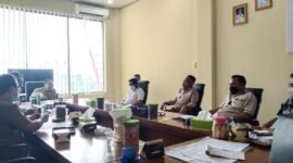 Komisi I DPRD Bandarlampung rapat dengar pendapat bersama Dinas Penanaman Modal dan Pelayanan Terpadu Satu Pintu (DPMPTSP) Bandarlampung, Senin (7/3). Foto: Netizenku.com