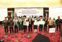 Gubernur Lampung, Arinal Djunaidi, saat menghadiri acara wisuda UML, Selasa (5/9). 