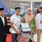 Civitas Akademik Itera, saat menerima penyerahan peralatan Biomedis secara simbolis berupa Ventilator ICU dan beberapa Voucher Medical Check Up Dari Rumah Sakit Bintang Amin. Foto: Luki
