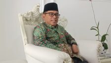 Kanwil Kemenag Lampung, Puji Raharjo, ketika diwawancarai di Kantornya, Rabu (13/9). Foto: Luki