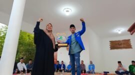 Mbak Nunik bersama Ketua PMII PKC Lampung. Foto: Arsip PMII