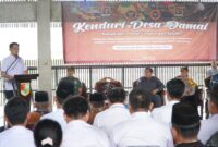 Foto: Pj Bupati Tubaba, Drs. M. Firsada, M.Si, hadiri kegiatan Kenduri desa damai di Sessat Agung setempat, Kamis (23/11). (Arie/NK)
