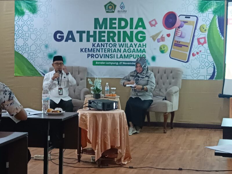 Kepala Kanwil Kemenag Lampung, Puji Raharjo, saat menyampaikan capaian kerja Kemenag Lampung tahun 2023. Foto: Luki