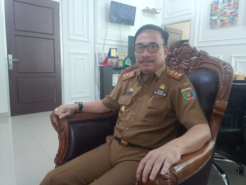Kepala Dinas Koperasi dan UMKM Provinsi Lampung, Syamsurizal, ketika diwawancarai. Foto: Luki