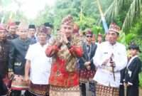 Foto: Bupati Pesawaran Dendi Ramadhona, saat menghadiri festival budaya di Desa Bangun Rejo, Kecamatan Punduh Pedada, Rabu (17/01/24). (Soheh/NK)