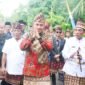 Foto: Bupati Pesawaran Dendi Ramadhona, saat menghadiri festival budaya di Desa Bangun Rejo, Kecamatan Punduh Pedada, Rabu (17/01/24). (Soheh/NK)