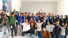 Ketua PMII Terpilih, Dapid Novian Mastur, saat mengabadikan momen.