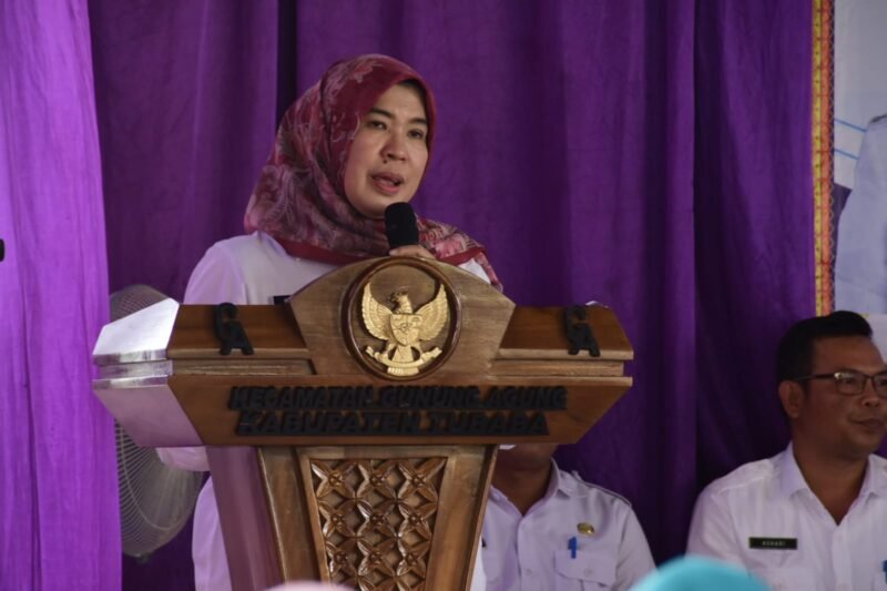 Foto: Asisten I Bidang Pemerintahan dan Kesra Kabupaten Tulangbawang Barat (Tubaba) Dra. Bayana M.Si. (Arie/NK)
