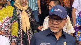 Kementerian Perdagangan, Zulkifli Hasan, ketika diwawancarai. Foto: Luki. 