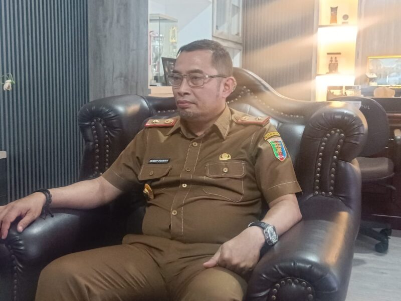 Kepala Disparekraf Lampung, Bobby Irawan, ketika diwawancarai. Foto: Arsip Luki.