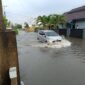 Jalan Perintis E di Kelurahan Waydadi Baru, Sukarame, Bandarlampung usai diguyur hujan deras. Foto: Arsip/Agis