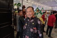 Kepala Dinas Kesehatan, Edwin Rusli, ketika diwawancarai. foto: arsip Luki. 