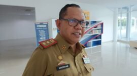 Kepala Disdikbud Lampung, Sulpakar, ketika diwawancarai. Foto: Luki. 