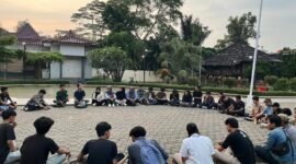 Elemen OKP ketika menggelar audiensi akbar. Foto: Luki. 