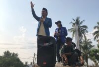 Ketua PMII Bandarlampung, Dapid Novian Mastur, ketika menyampaikan orasi. Foto: Luki. 