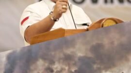 Kolase Gubernur Lampung, Arinal Djunaidi, dan panen tebu metode bakar. 