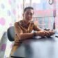 Kepala UPTD PPA Kota Bandarlampung, A Prisnal, saat diwawancarai di ruang kerjanya. (Foto: Agis)
