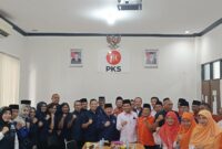 Pengurus DPW PKS-NasDem Lampung di Kantor DPW PKS Lampung. (Foto: Agis) 