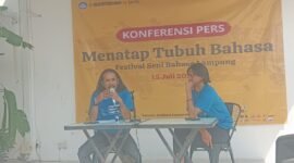 Kober ketika menggelar Konferensi Pers. (Foto: Luki) 
