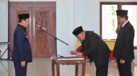 Pelantikan Rudi Rahmadian dan Alamsyah Komisaris dan Direksi BUMD PT Pesagi Mandiri Perkasa. (Ist/NK)