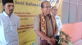 Pj Gubernur Lampung, Samsudin, ketika diwawancarai awak media. (Foto: Luki) 