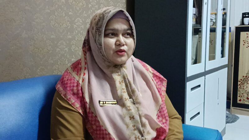 Kepala PMHP DKP Lampung, Sri R Damayanti, ketika diwawancarai. (Foto: Luki)