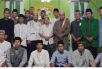 Ketua Risma Dusun Satu Desa Bernung, saat menggelar pertemuan bersama para Risma dari perwakilan tiga dusun, guna membahas persiapan HUT RI tersebut di Masjid Al-Mualim, Minggu malam (29/7/2024). (Soheh/NK)