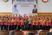 Foto bersama Pengurus BPC HIPMI Lampung Barat dengan Penjabat Bupati Nukman usai pelantikan. (Iwan/NK)