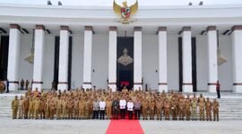 Kepala daerah baik gubernur maupun bupati/walikota termasuk Penjabat Bupati Lampung Barat, Nukman, menghadiri undangan Presiden di IKN. (Ist/NK)