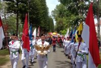 Ribuan Masyarakat Mengiringi Pendaftaran Parosil Mabsus dan Mad Hasnurin sebagai pasangan calon bupati dan wakil bupati Lampung Barat, Rabu (28/8)