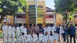 Walikota Metro, Wahdi Sirajuddin lepas a34 Atlet Judo pada PON XXI. (Rival/NK)