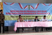 Drs. Muhyidin Pardi, Ketua FKUB Kabupaten Tubaba tengah memberikan sambutan pada kegiatan tersebut. (Arie/NK)