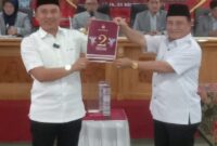 Parosil Mabsus dan Mad Hasnurin menjadi pasangan calon tunggal bupati dan wakil bupati Lampung Barat. (Iwan/NK)