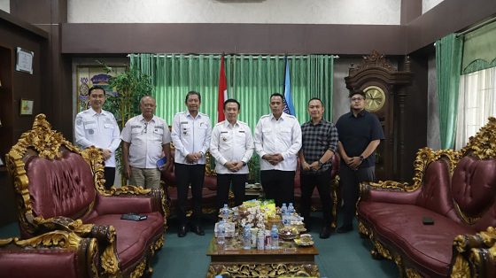 Dalam pertemuan tersebut, Pj Bupati Pringsewu menyambut baik kehadiran para perwakilan BIN dan mengapresiasi kerjasama serta sinergi yang telah terjalin dalam menjaga keamanan dan stabilitas di Kabupaten Pringsewu.