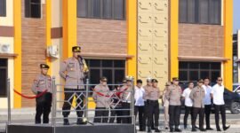 Di hadapan ratusan anggotanya, orang nomor dua di Polres Pringsewu tersebut mengingatkan bahwa setiap anggota Polri wajib memegang teguh sikap netralitas dan tidak terlibat dalam kegiatan politik praktis, termasuk memberikan dukungan terhadap calon kepala daerah mana pun.