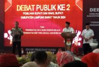 Debat publik calon bupati dan wakil bupati Lampung Barat, di Lamban Pancasila, Kamis (31/10). (Iwan/NK)