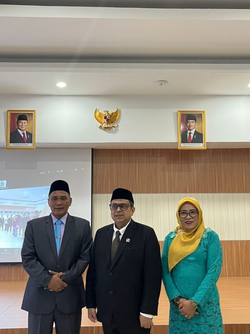 Sekretaris Dinas Komunikasi dan Informatika Lampung Barat, Indrayani, M.Pd dilantik sebagai kepala Biro Hukum SDM dan Humas BPJPH RI di Jakarta, Senin (30/12/2024). (Ist/Nk)