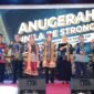Pj. Gubernur Lampung, Samsudin (tengah) dalam acara Anugerah Be Strong Festival Kebudayaan dan Cinta Tanah Air Universitas Lampung 2025 di Gedung Serba Guna (GSG) UNILA, Kamis (16/1), Foto: Diskominfotik Provinsi Lampung.