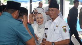 Rahmat Mirzani Djausal dalam kegiatan Halalbihalal bersama Gubernur dan Wakil Gubernur Lampung Tahun 1446 H/2025, yang digelar di halaman Kantor Gubernur Lampung, Rabu (9/4/2025), Foto: Diskominfotik Provinsi Lampung.