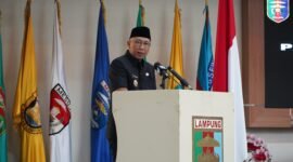 Rahmat Mirzani Djausal saat menyampaikan LKPJ Kepala Daerah Tahun Anggaran 2024 dalam Rapat Paripurna DPRD Provinsi Lampung di Ruang Sidang Paripurna, Senin (14/4/2025), Foto: Diskominfotik Provinsi Lampung.