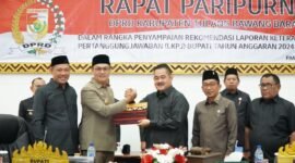 Rapat paripurna kabupaten Tubaba, Jumat (25/4/2025), Foto: Arie/NK.