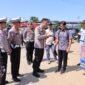 Polres Pringsewu saat memberi edukasi kepada masyarakat terkait pemutihan pajak kendaraan, Senin (28/4/2025), Foto: Reza/NK.